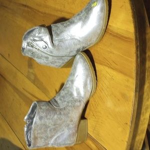 Silver women's boots size 7